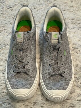 Cariuma IBI Low Stone Light Grey Knit Sneaker